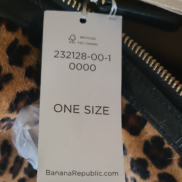 Banana Republic Leopard Print Satchel with Black Details - Picture 2 of 6